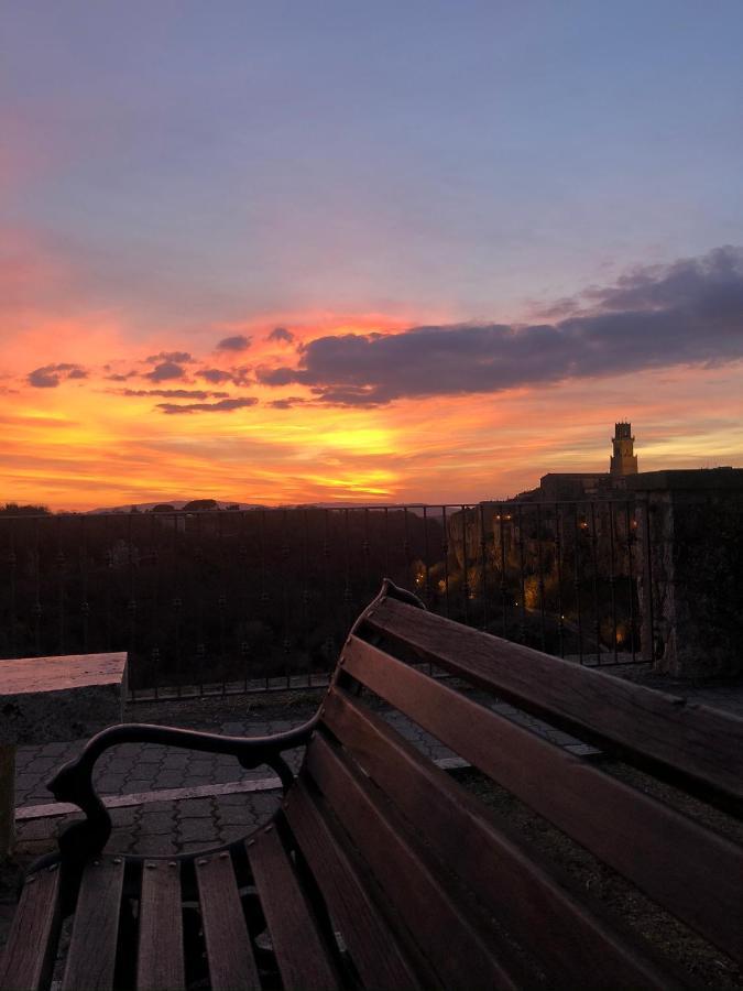 Apartamento Il Girasole Storico Pitigliano Exterior foto