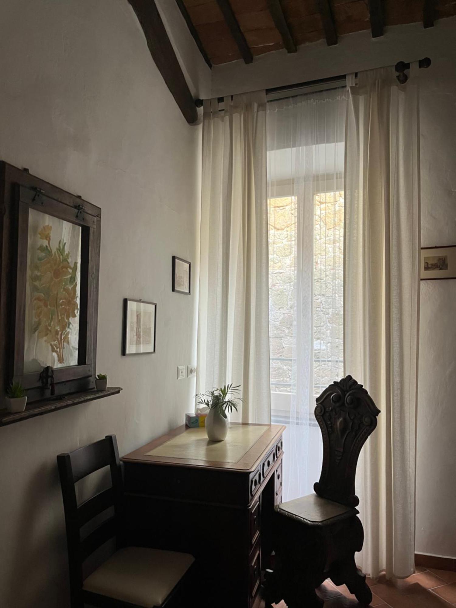 Apartamento Il Girasole Storico Pitigliano Exterior foto