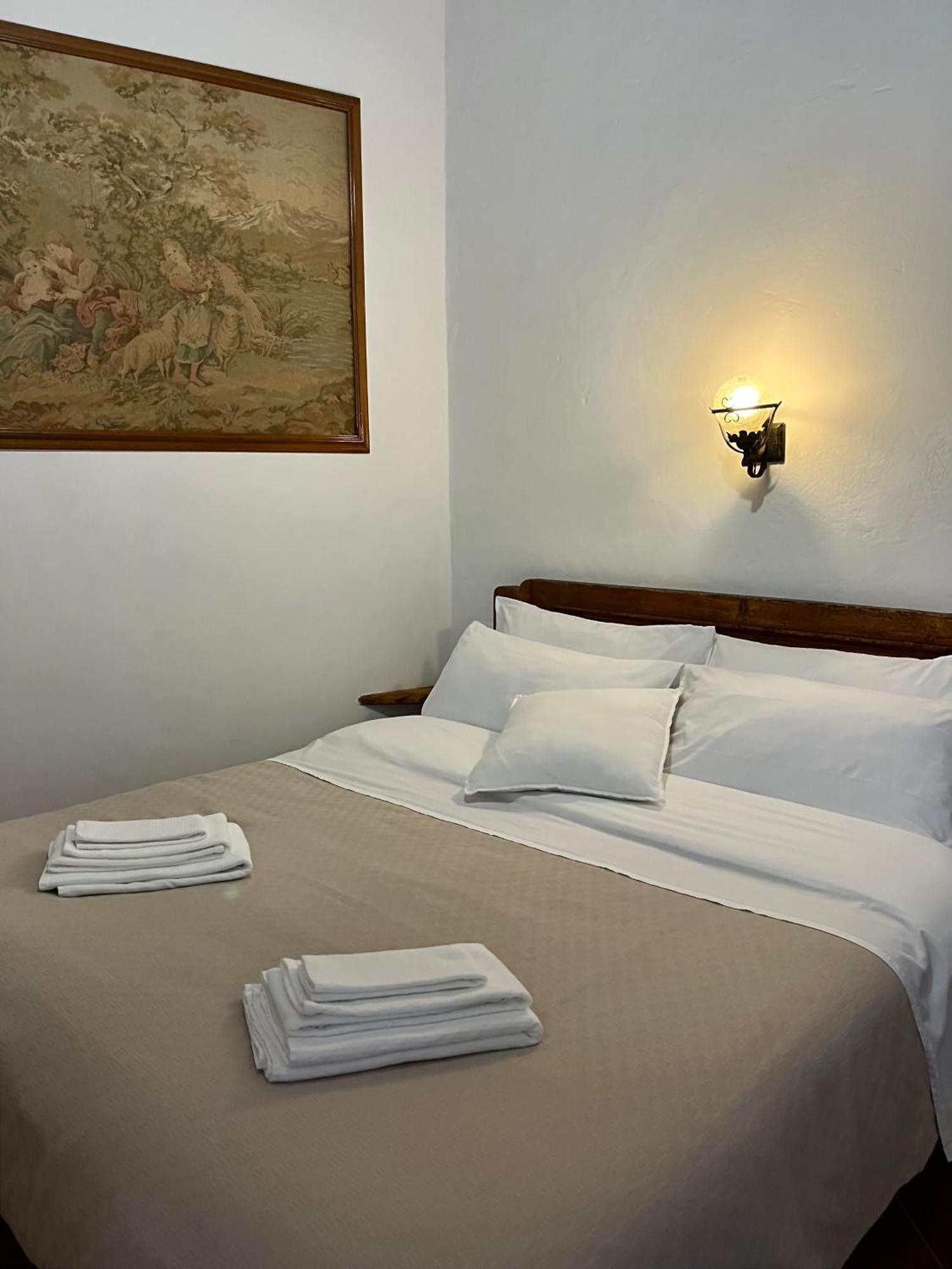 Apartamento Il Girasole Storico Pitigliano Exterior foto