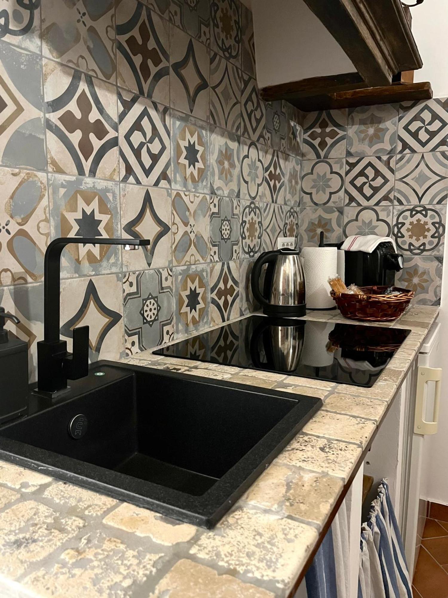 Apartamento Il Girasole Storico Pitigliano Exterior foto